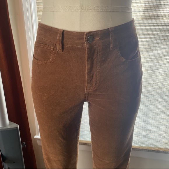 Straight Leg Brown/ Tan Corduroy Cropped Pants- Size 8 - Picture 3 of 3